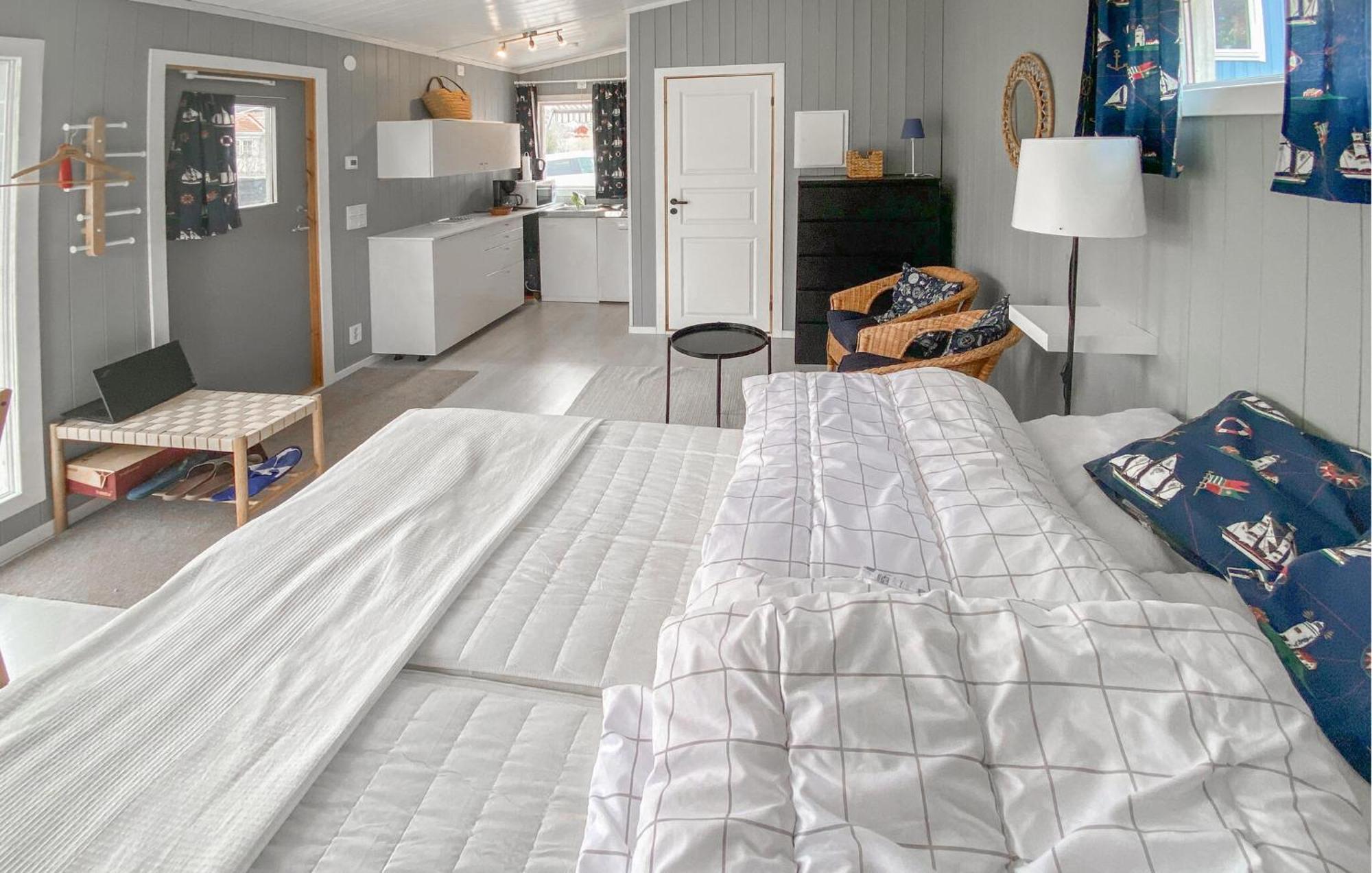 Awesome In With Kitchen Holiday home *